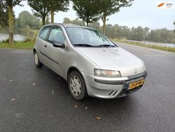 Gebruikt 2002 Fiat Punto | € 499