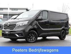Zwart Gebruikt 2022 Renault Trafic Black Edition Van | € 24.995 (Eerlijke prijs)