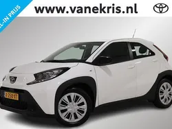 Wit Gebruikt 2024 Toyota Aygo Play Hatchback | € 17.449 (Eerlijke prijs)