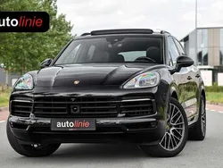 Zwart Gebruikt 2018 Porsche Cayenne SUV | € 52.799 (Eerlijke prijs)