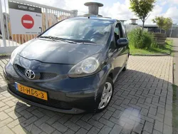 Grijs Gebruikt 2006 Toyota Aygo Hatchback | € 999 (Goede deal)