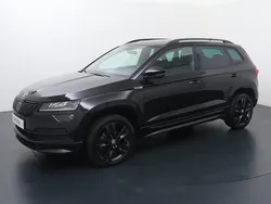 Zwart, metallic lak Gebruikt 2020 Skoda Karoq Business Line SUV | € 23.940 (Eerlijke prijs)