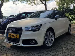 Wit Gebruikt 2010 Audi A1 Hatchback | € 6.750 (Eerlijke prijs)