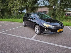 Zwart Gebruikt 2018 Opel Astra Stationwagen | € 13.950 (Eerlijke prijs)