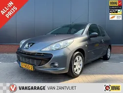 Grijs Gebruikt 2010 Peugeot 206+ Hatchback | € 3.995 (Eerlijke prijs)