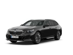 Zwart Nieuw 2025 BMW 530e M Sport Stationwagen | € 80.195 (Super prijs)