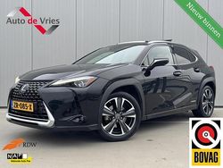Zwart Gebruikt 2019 Lexus UX 250h Executive Line SUV | € 31.995 (Duur)