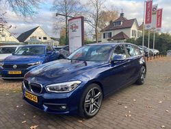 Blauw Gebruikt 2018 BMW 118 Comfort Edition Hatchback | € 13.450 (Super prijs)