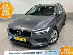 Grijs, metallic lak Gebruikt 2020 Volvo V60 Momentum Stationwagen | € 22.850 (Goede deal)