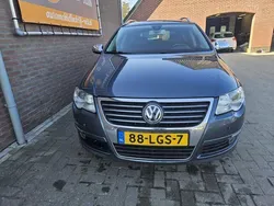 Grijs Gebruikt 2010 VW Passat Highline Stationwagen | € 1.650 (Eerlijke prijs)