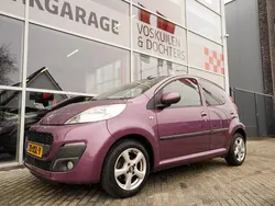 Paars Gebruikt 2012 Peugeot 107 Envy Hatchback | € 5.850 (Eerlijke prijs)