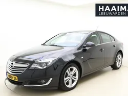Grijs Gebruikt 2012 Opel Insignia Edition Hatchback | € 11.950