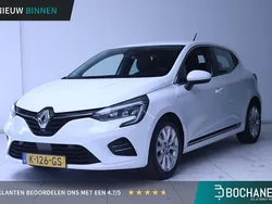 Wit Gebruikt 2020 Renault Clio V Intens Hatchback | € 13.740 (Eerlijke prijs)
