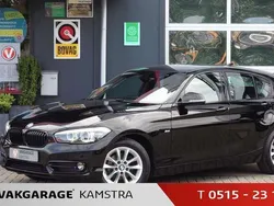 Zwart Gebruikt 2018 BMW 116 Sport Line Hatchback | € 13.450 (Goede deal)