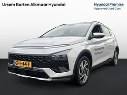 Grijs metallic Gebruikt 2024 Hyundai Bayon Premium SUV | € 29.930