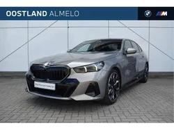 Grijs, metallic lak Gebruikt 2024 BMW 550 M Sport Sedan | € 89.950