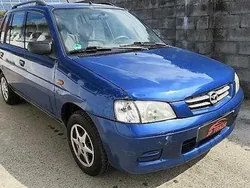 Blauw Gebruikt 2002 Mazda Demio MPV | € 900 (Duur)