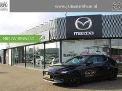 Jet black (donker zwart) Gebruikt 2025 Mazda 3 Nagisa Hatchback | € 35.000 (Duur)
