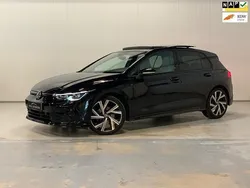 Zwart Gebruikt 2021 VW Golf VIII R-line Hatchback | € 31.400 (Iets duurder)