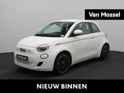 Wit Gebruikt 2023 Fiat 500e La Prima Hatchback | € 23.900 (Eerlijke prijs)