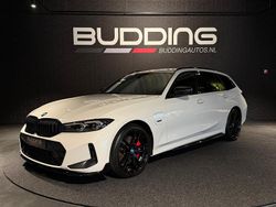 Wit Gebruikt 2022 BMW 330e M Performance Stationwagen | € 36.950 (Goede deal)