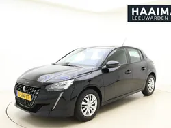 Zwart Gebruikt 2023 Peugeot 208 Active Hatchback | € 18.945 (Eerlijke prijs)