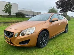 Oranje Gebruikt 2011 Volvo S60 Kinetic Sedan | € 4.999