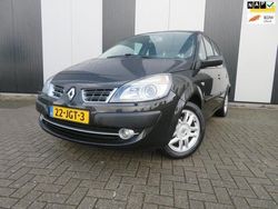 Zwart Gebruikt 2009 Renault Scénic III MPV | € 1.999 (Eerlijke prijs)