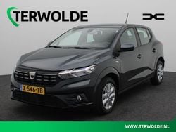 Grijs Gebruikt 2021 Dacia Sandero Expression Hatchback | € 14.340 (Eerlijke prijs)