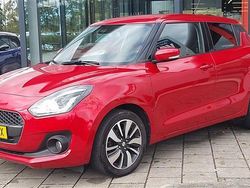 Rood Gebruikt 2019 Suzuki Swift Style | € 15.699 (Eerlijke prijs)