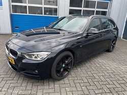 Zwart Gebruikt 2015 BMW 316 Executive Stationwagen | € 10.950 (Goede deal)