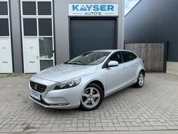 Zilver Gebruikt 2015 Volvo V40 Kinetic Stationwagen | € 8.999 (Goede deal)