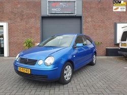 Blauw Gebruikt 2005 VW Polo Hatchback | € 2.350 (Eerlijke prijs)