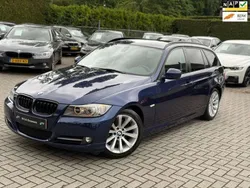 Blauw Gebruikt 2011 BMW 320 Executive Stationwagen | € 7.950 (Eerlijke prijs)