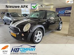 Zwart Gebruikt 2004 Mini ONE Hatchback | € 2.299 (Eerlijke prijs)