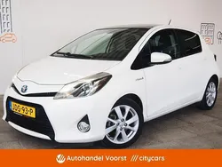 Wit Gebruikt 2012 Toyota Yaris Hatchback | € 11.645 (Iets duurder)