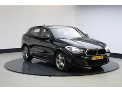 Zwart Gebruikt 2020 BMW X2 Executive SUV | € 27.750 (Eerlijke prijs)
