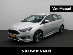 Grijs Gebruikt 2018 Ford Focus ST-Line Stationwagen | € 13.400 (Eerlijke prijs)