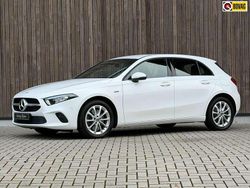 Wit Gebruikt 2021 Mercedes A250 Hatchback | € 23.900 (Super prijs)