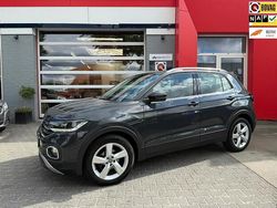 Grijs Gebruikt 2021 VW T-Cross Business SUV | € 22.750 (Eerlijke prijs)