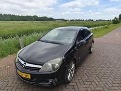 Gebruikt 2006 Opel Astra GTC Sport Sedan | € 6.000