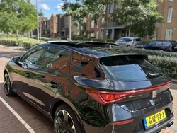 Zwart Gebruikt 2023 Cupra Leon Stationwagen | € 28.000 (Eerlijke prijs)