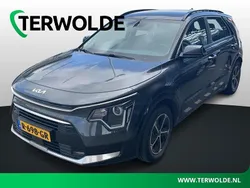 Grijs Gebruikt 2022 Kia Niro SUV | € 29.840 (Eerlijke prijs)