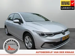Grijs Gebruikt 2020 VW Golf VIII Life Hatchback | € 17.750 (Eerlijke prijs)