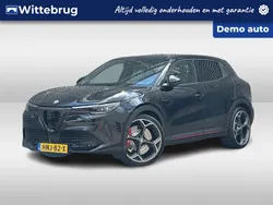 Zwart Gebruikt 2025 Alfa Romeo Junior Veloce SUV | € 53.988 (Duur)