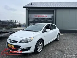 Wit Gebruikt 2012 Opel Astra Edition Hatchback | € 4.950 (Goede deal)