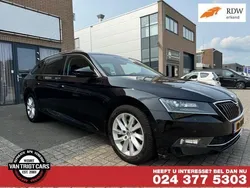 Zwart Gebruikt 2016 Skoda Superb Business Line Stationwagen | € 12.499 (Goede deal)