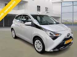 Grijs Gebruikt 2019 Toyota Aygo X-play Hatchback | € 9.899 (Eerlijke prijs)