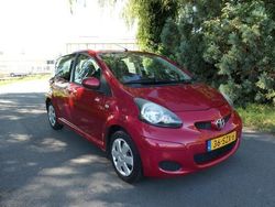 Rood Gebruikt 2012 Toyota Aygo Comfort Hatchback | € 5.995 (Eerlijke prijs)