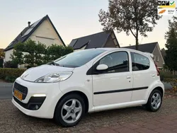 Wit Gebruikt 2012 Peugeot 107 Active Hatchback | € 4.690 (Eerlijke prijs)